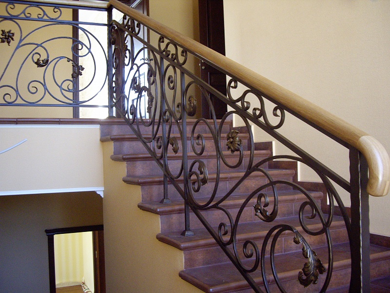 Фронтальная ступень Mytho Rubino, Gres de Aragon